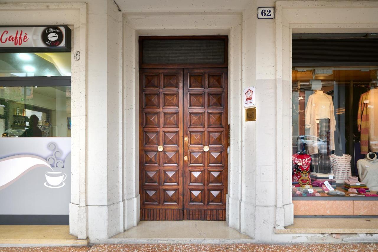 D'Azeglio 62 Luxury Rooms بولونيا المظهر الخارجي الصورة